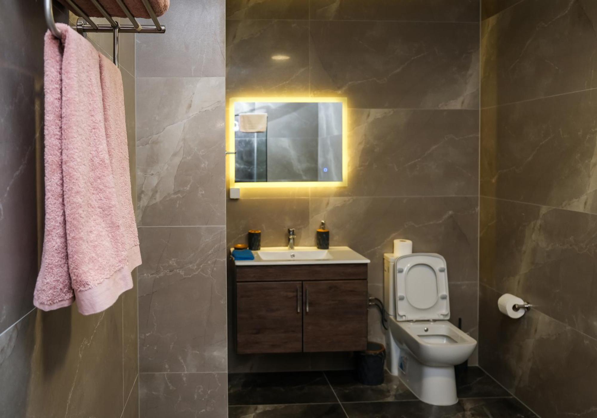 Nest Apartments Gjakova Extérieur photo