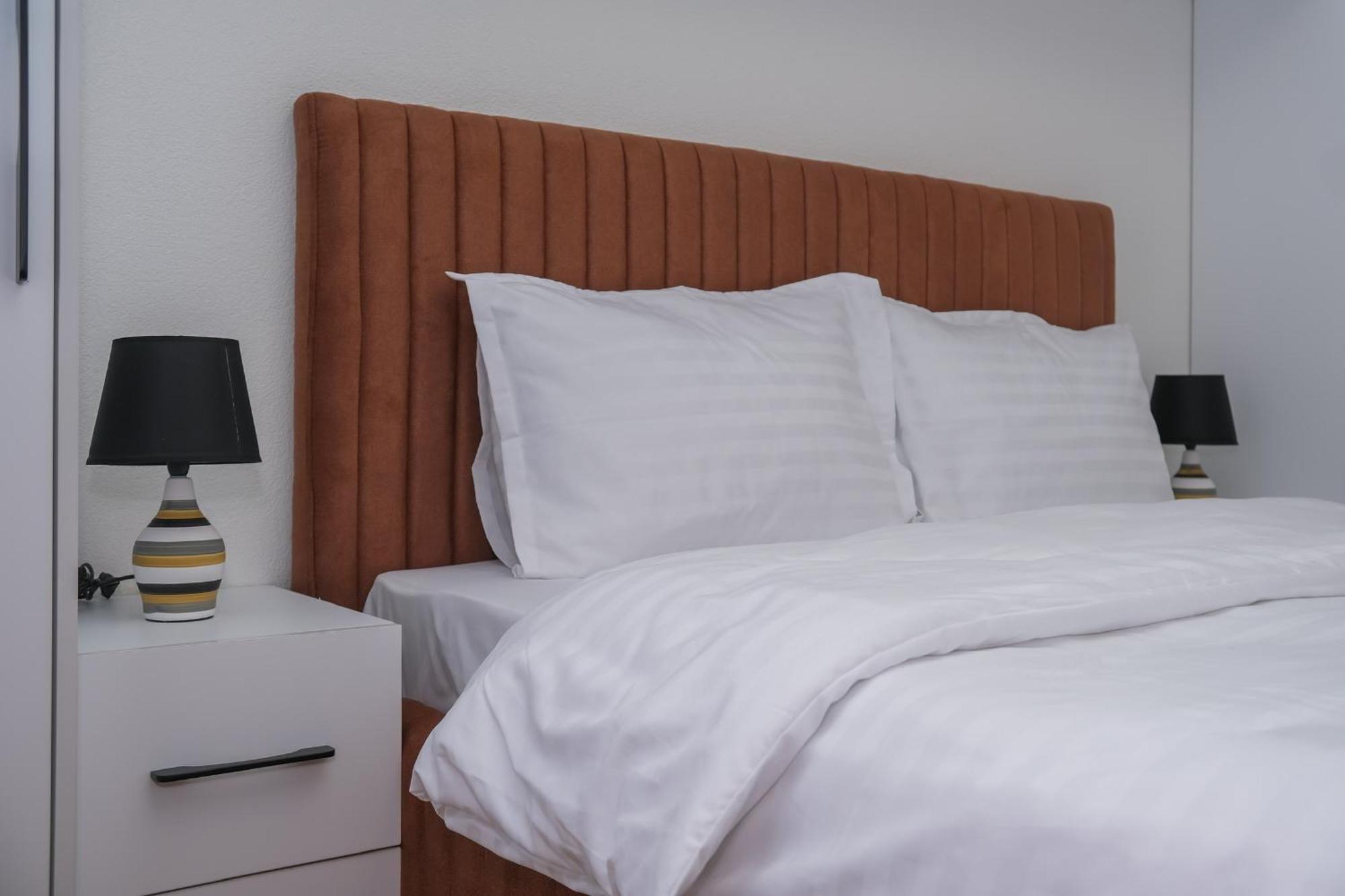 Nest Apartments Gjakova Extérieur photo