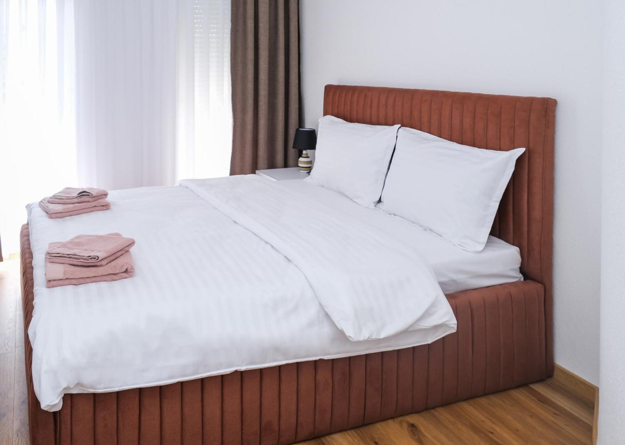 Nest Apartments Gjakova Extérieur photo