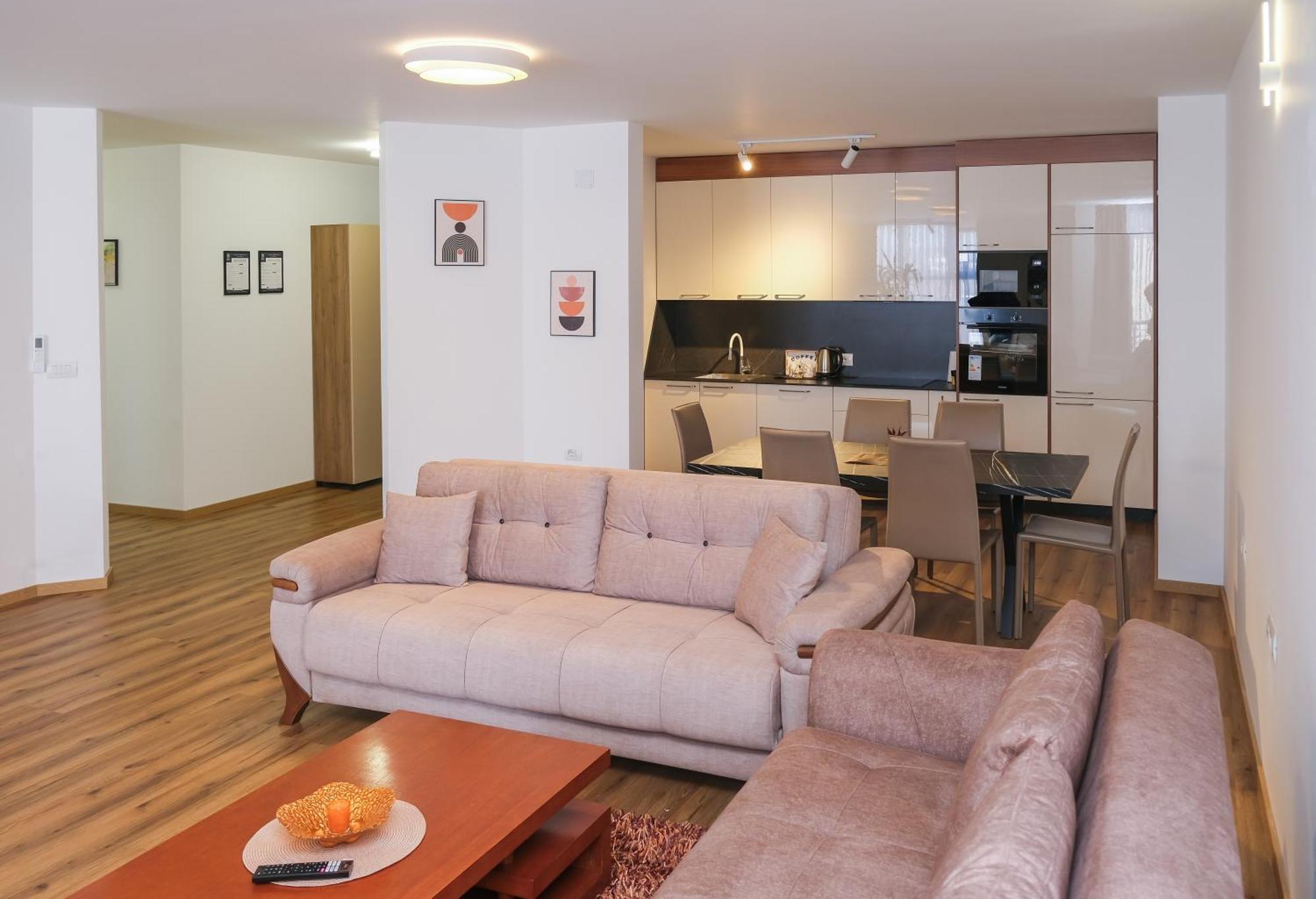 Nest Apartments Gjakova Extérieur photo